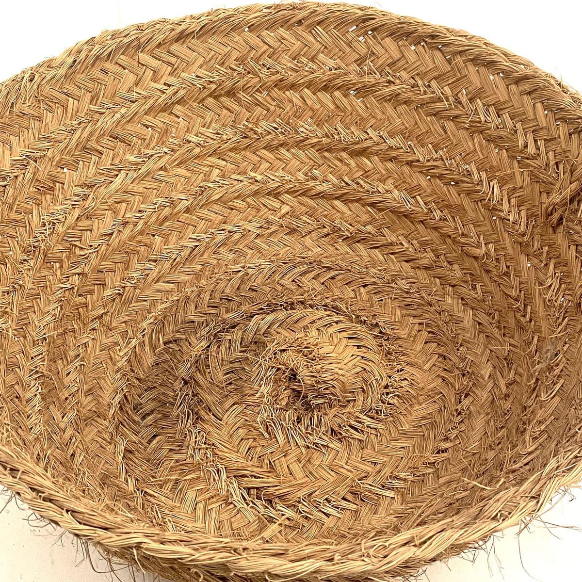 Nacelle en sparte naturel 72x67x30