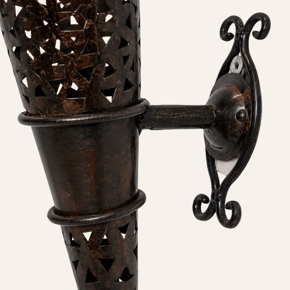 Torche murale marocaine en fer forgé avec motif étoile