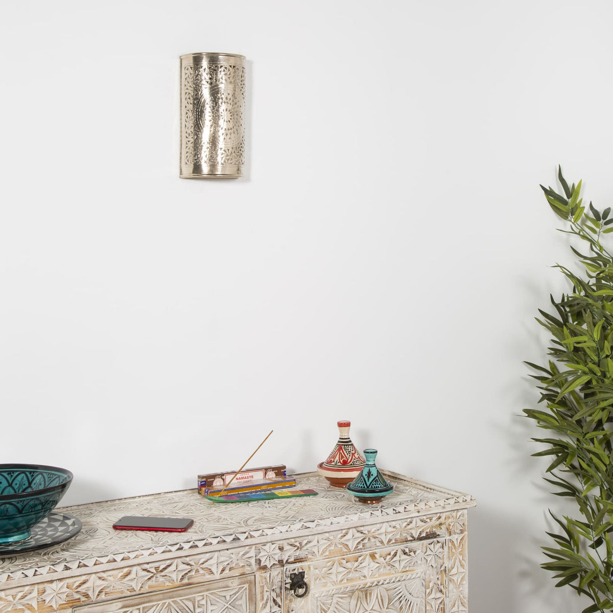 aplique latón plateado escenario