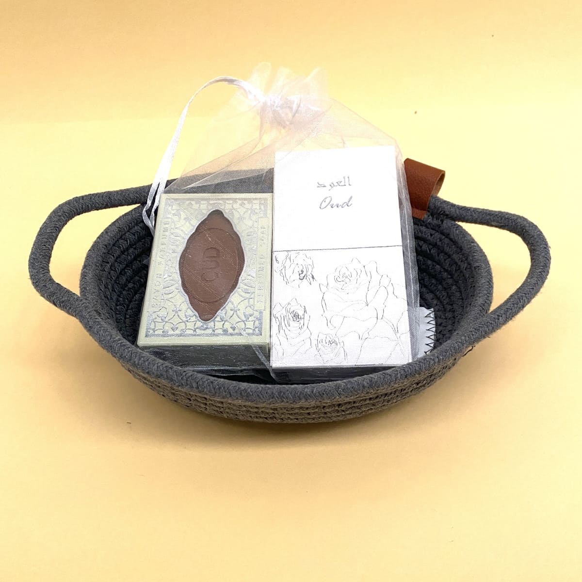 Panier de parfum arabe Oud MADINI + barre de savon