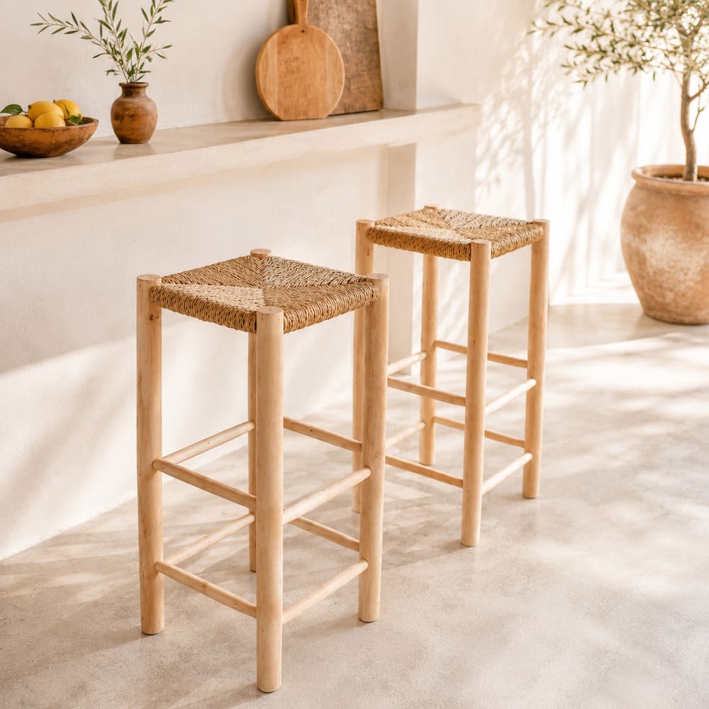 taburete artesanal madera anea 60 contexto