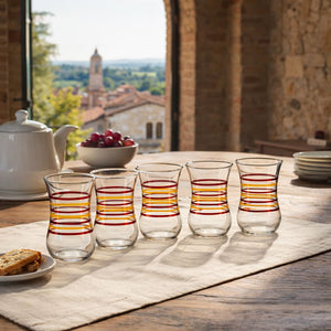 vasos turcos rojo amarillo escena